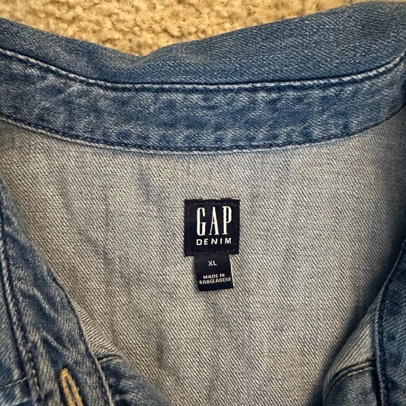 GAP denim button down - Picture 2 of 2